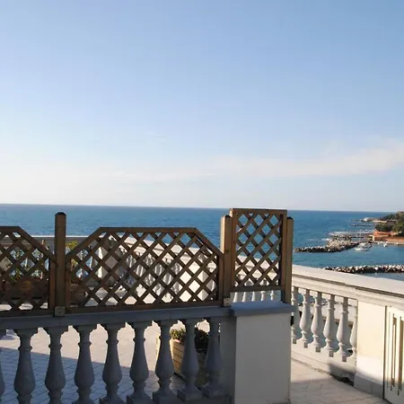 Fiorella Apartament *